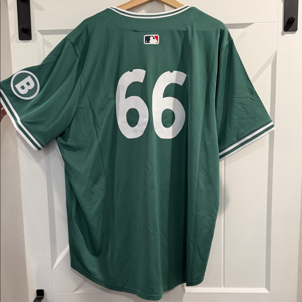 Nike Green Red Sox Jersey with Yellow Accents - Picture 2 of 6